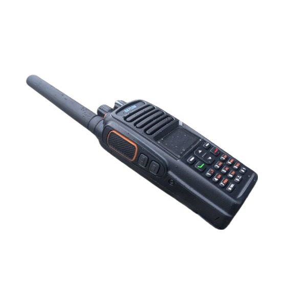 Raycom DH-8900 DMR radio med stor PTT